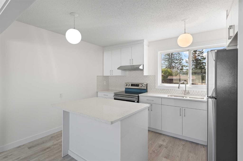 Fourth View of 6707 3 Avenue SE, Penbrooke Meadows, Calgary, Alberta, T2A 3H5