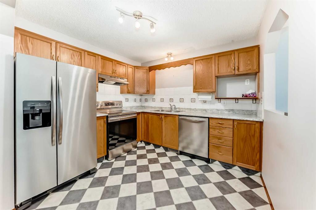Fifth View of 38 Cosgrove Close , Clearview Meadows, Red Deer, Alberta, T4P 2W4