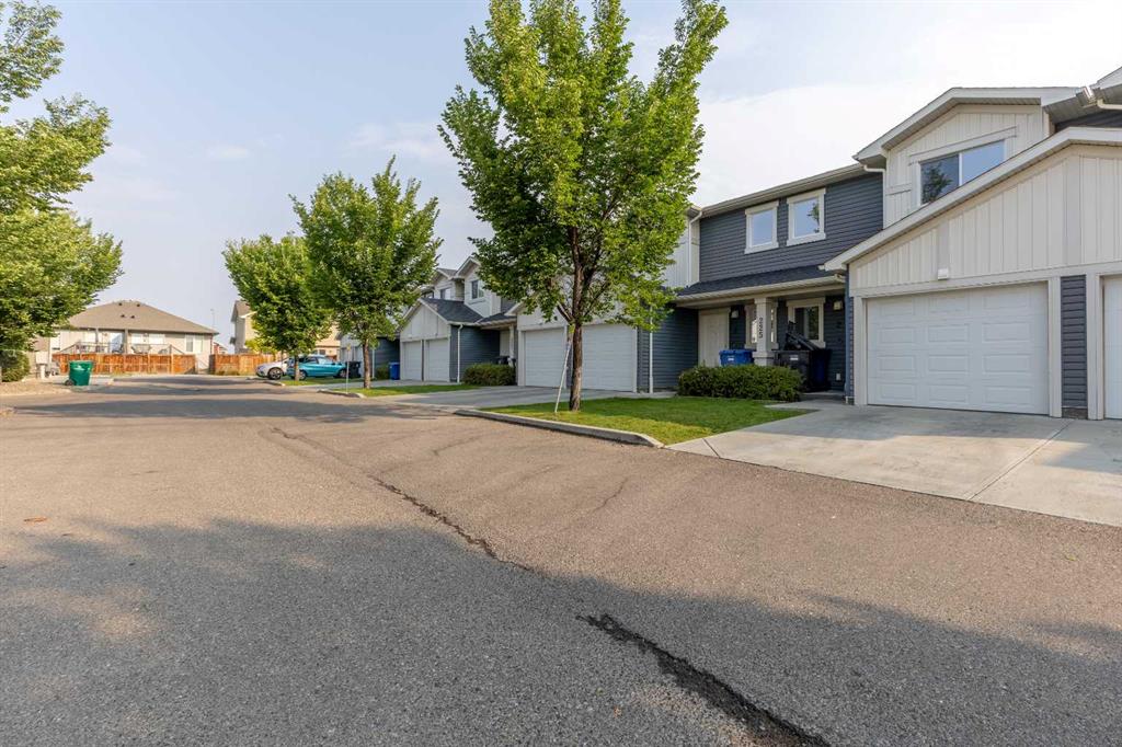 Third View of 2, 225 Silkstone Road W, Copperwood, Lethbridge, Alberta, T1J 4J9