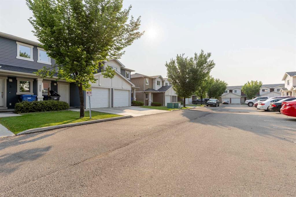 Fifth View of 2, 225 Silkstone Road W, Copperwood, Lethbridge, Alberta, T1J 4J9
