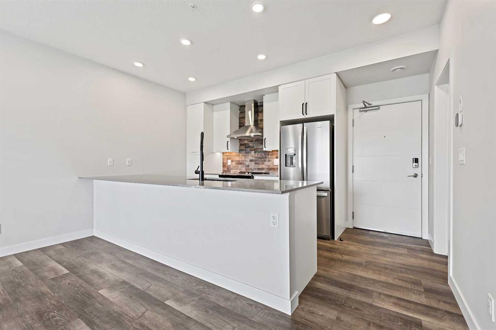 216, 255 Les Jardins Park SE, A2255356, Alberta,
