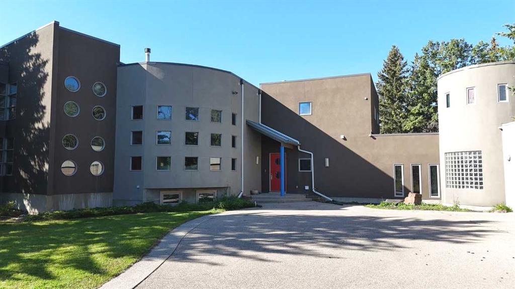 43 Westbluff Place , A2255360, Alberta,