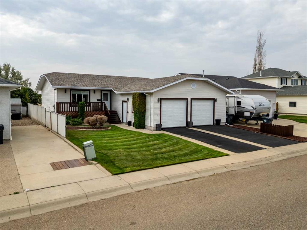 14 Redcliff Way SW, A2255524, Alberta,
