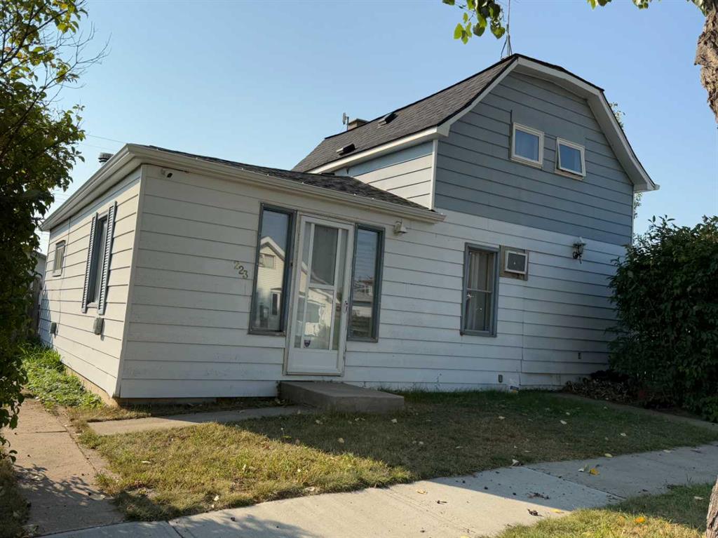 223 2 Street N, A2255534, Alberta,