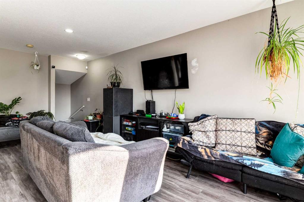 Fifth View of 737 Skyview Ranch Grove NE, Skyview Ranch, Calgary, Alberta, T3N 0R9