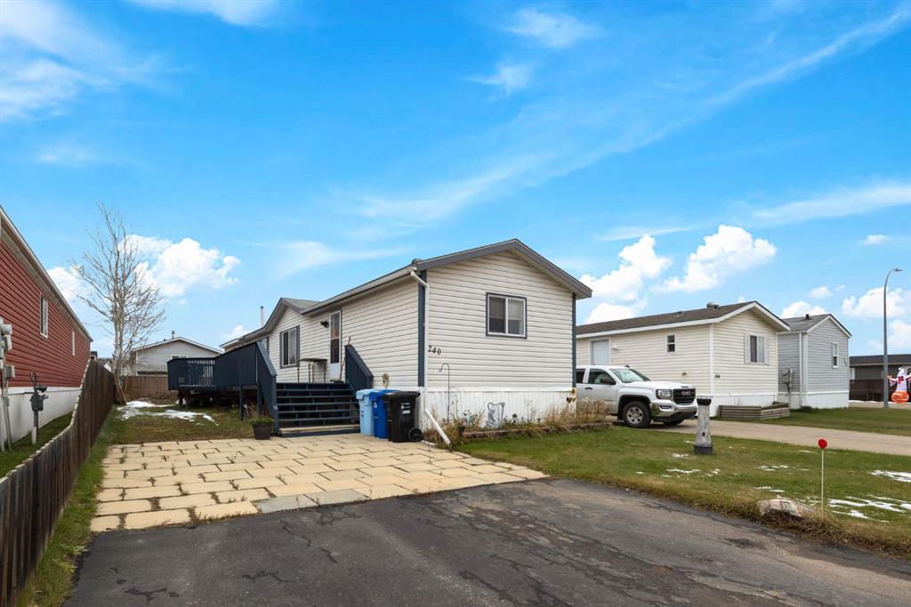 240 Palomino Close , A2255637, Alberta,
