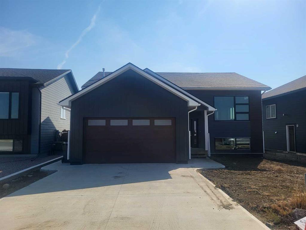 323 9 Street N, A2255654, Alberta,