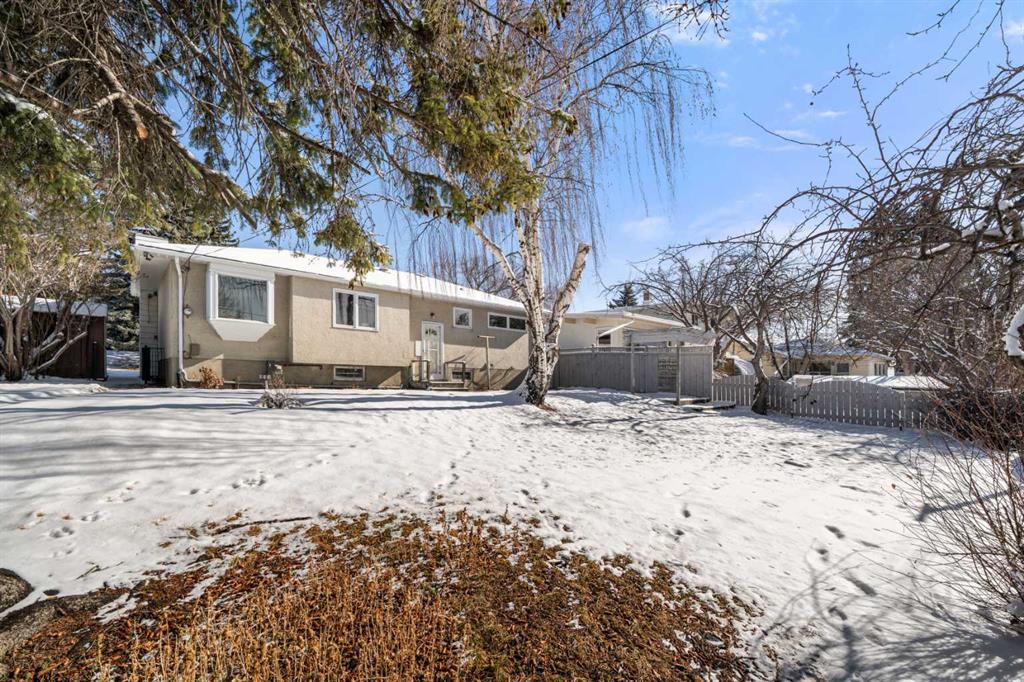 Fourth View of 43 canyon Drive NW, Collingwood, Calgary, Alberta, T2L0R2