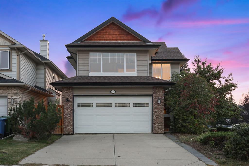 Fourth View of 7 Crestmont Drive SW, Crestmont, Calgary, Alberta, T3B 5W4