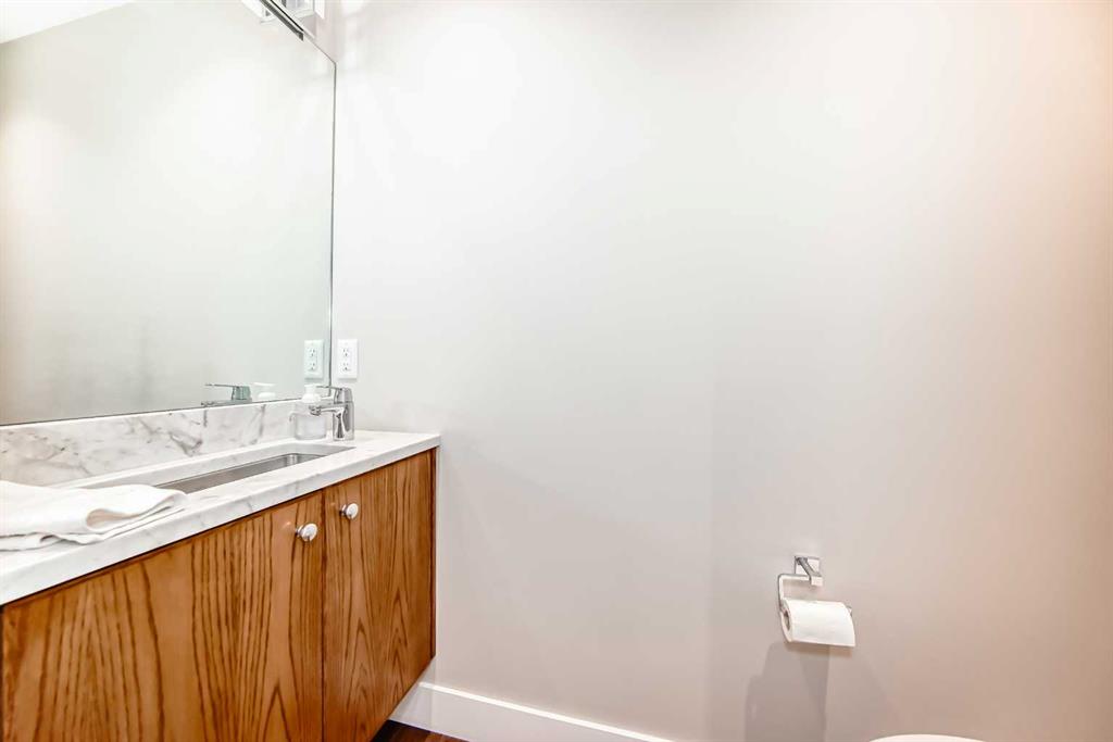 Fifth View of 2712 32 Avenue SW, Richmond, Calgary, Alberta, T2E 0W2
