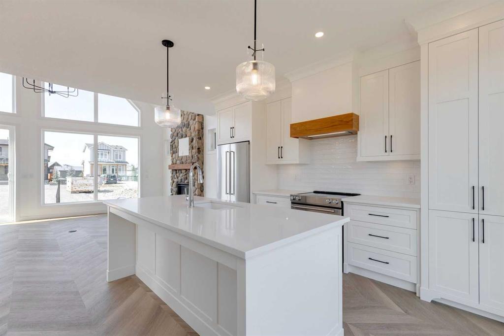 648 Cottageclub Bend , A2256184, Alberta,