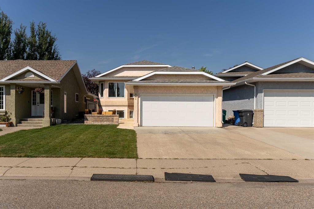 364 Heritage Crescent W, A2256208, Alberta,