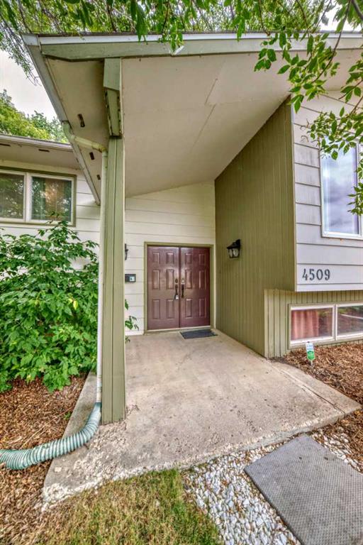 Third View of 4509 49 Street , Palo, Sylvan Lake, Alberta, T4s 1K5