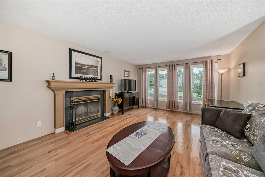 Fourth View of 4509 49 Street , Palo, Sylvan Lake, Alberta, T4s 1K5