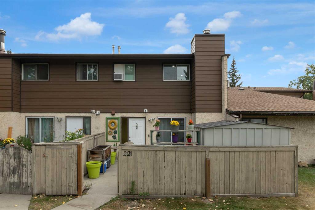 Second View of 221, 5404 10 Avenue SE, Penbrooke Meadows, Calgary, Alberta, t2a5g4