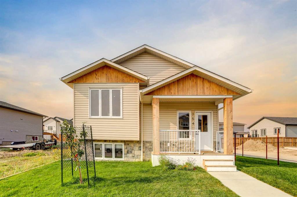 1913 Parkside Way , A2256325, Alberta,