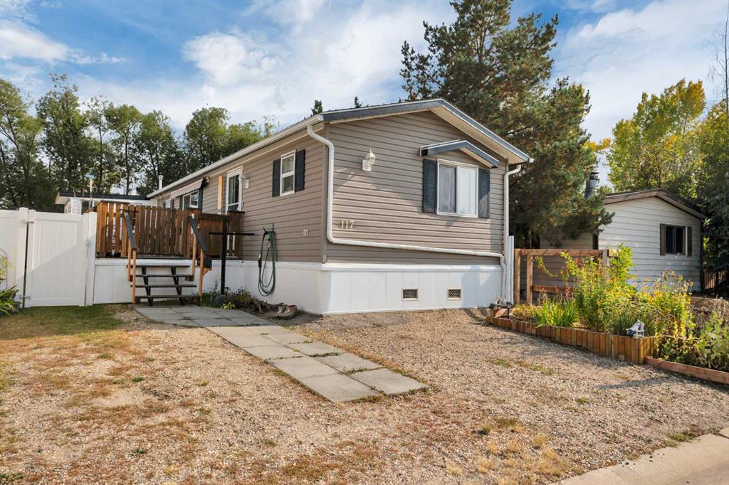 117 Westwood Court , A2256340, Alberta,