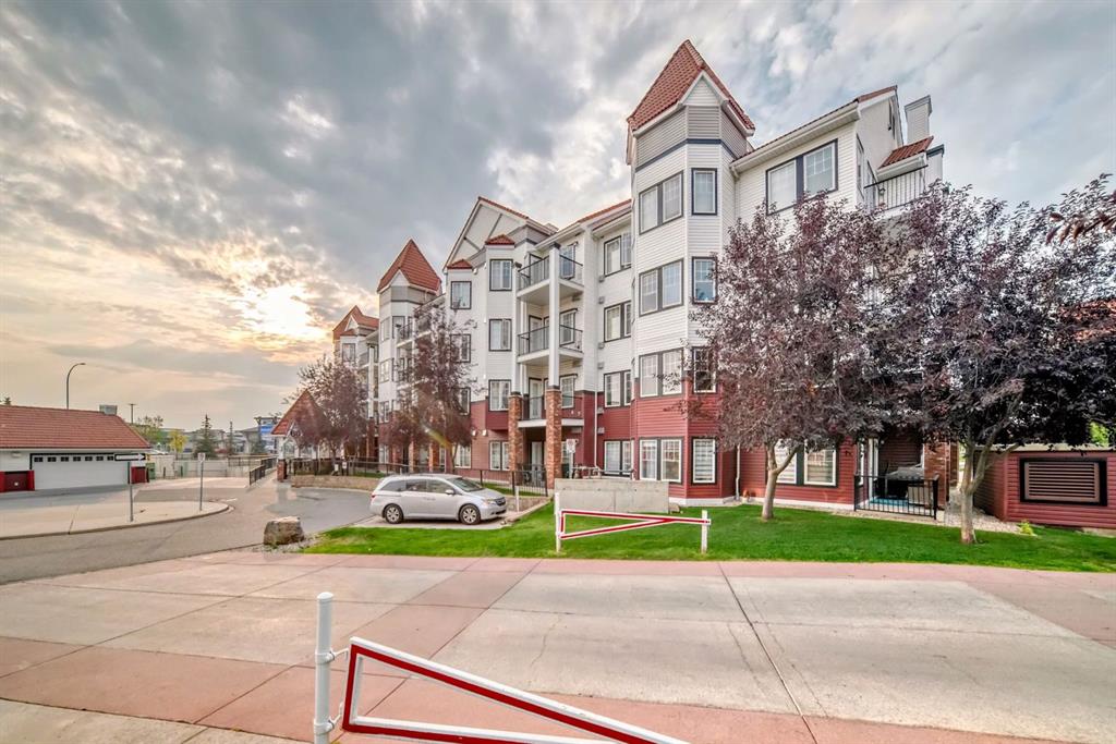 120, 60 Royal Oak Plaza NW, A2256356, Alberta,