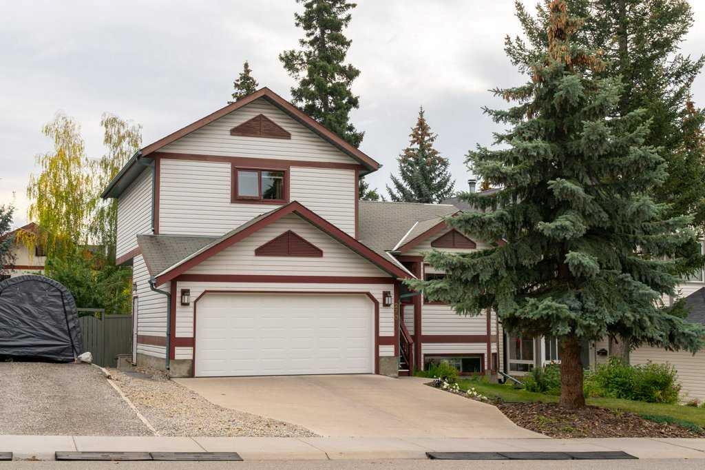 270 Lady MacDonald Drive , A2256376, Alberta,