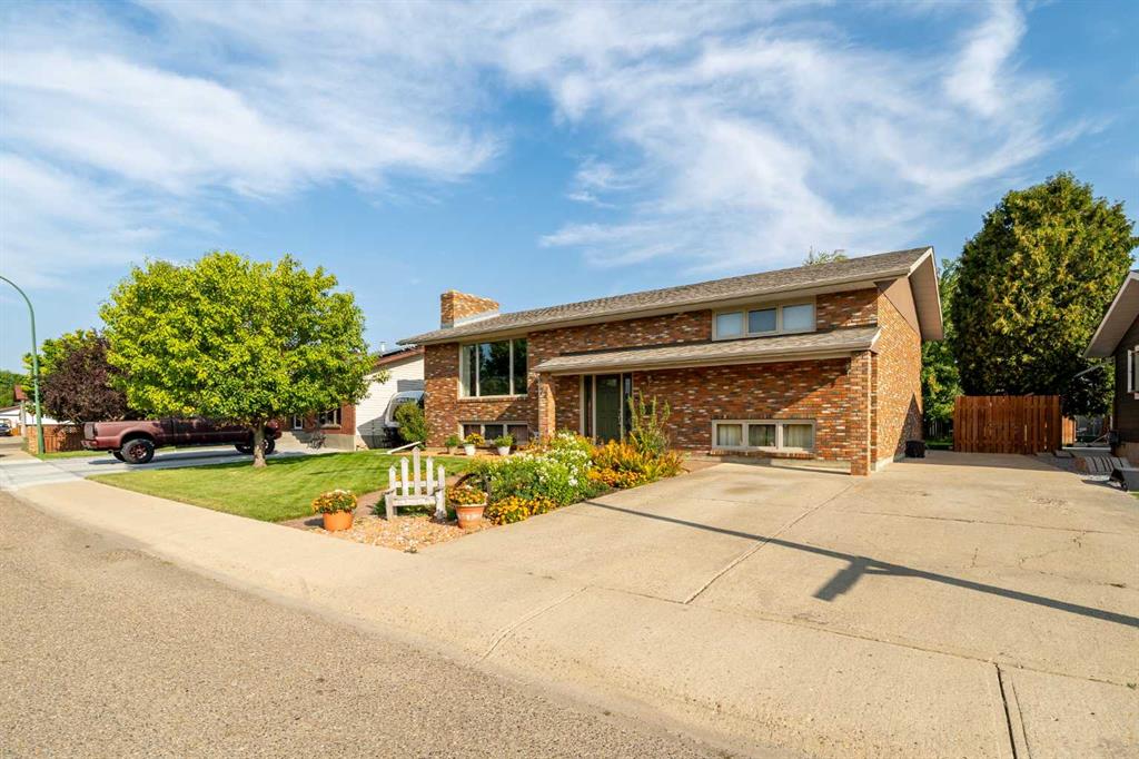 72 Rossmere Way SE, A2256379, Alberta,