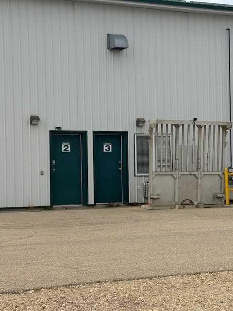Bay 3, 3440 33 Street , A2256380, Alberta,