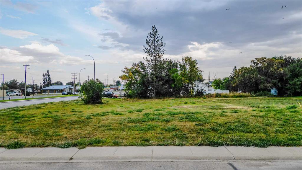 292 W 200 N  , A2256401, Alberta,