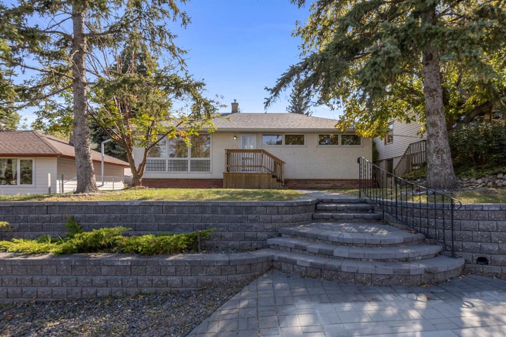 Second View of 419 33 Avenue NE, Winston Heights/Mountview, Calgary, Alberta, T2E 2J2
