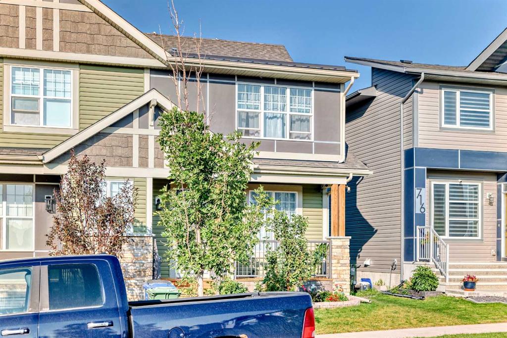 Fourth View of 720 Livingston Hill NE, Livingston, Calgary, Alberta, T3P 1K5