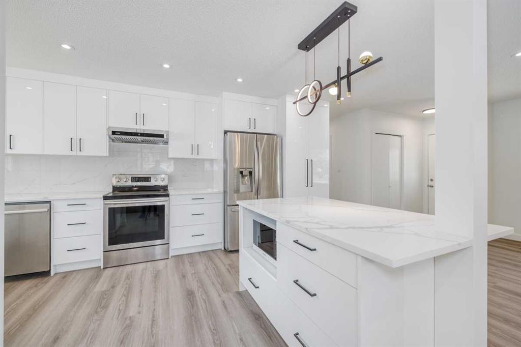Second View of 2618 41 Street SE, Forest Lawn, Calgary, Alberta, T2B 1E1