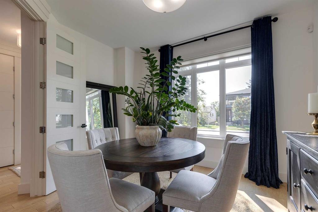 Fifth View of 1020 19 Avenue NW, Mount Pleasant, Calgary, Alberta, T2M 0Z7