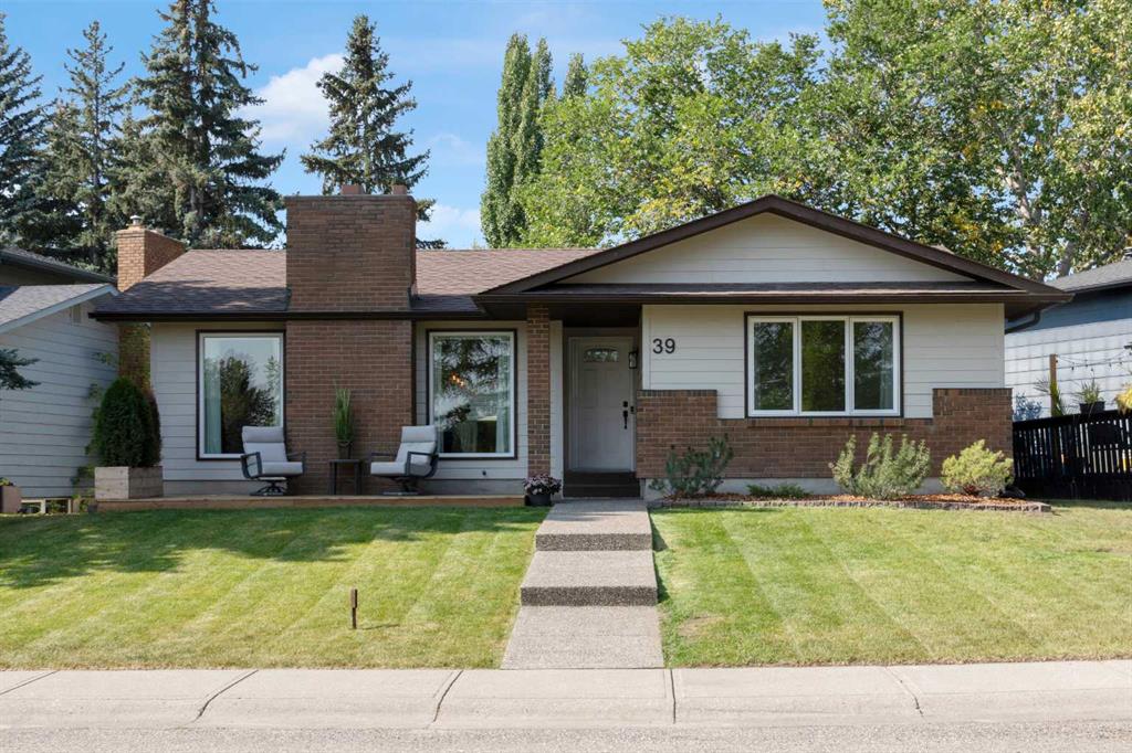 39 Midpark Close SE, A2256633, Alberta,