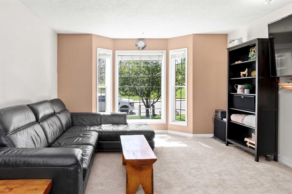 Fifth View of 10884 Hidden Valley Drive NW, Hidden Valley, Calgary, Alberta, T3A 5H2