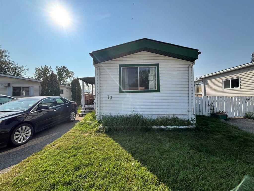 13, 6724 17 Avenue SE, A2256833, Alberta,
