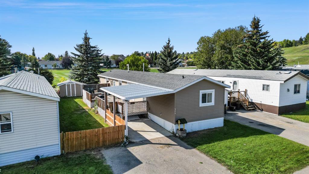 305 Stanley Avenue , A2256943, Alberta,