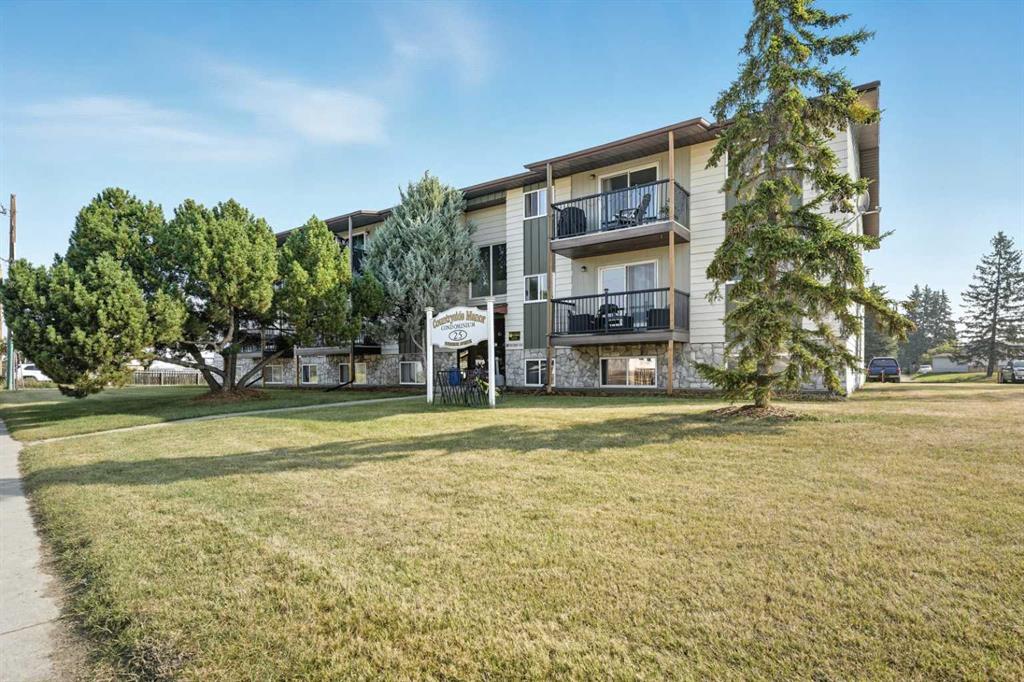 Second View of 205, 25 Robinson Avenue , Park Place, Penhold, Alberta, T0M 1R0