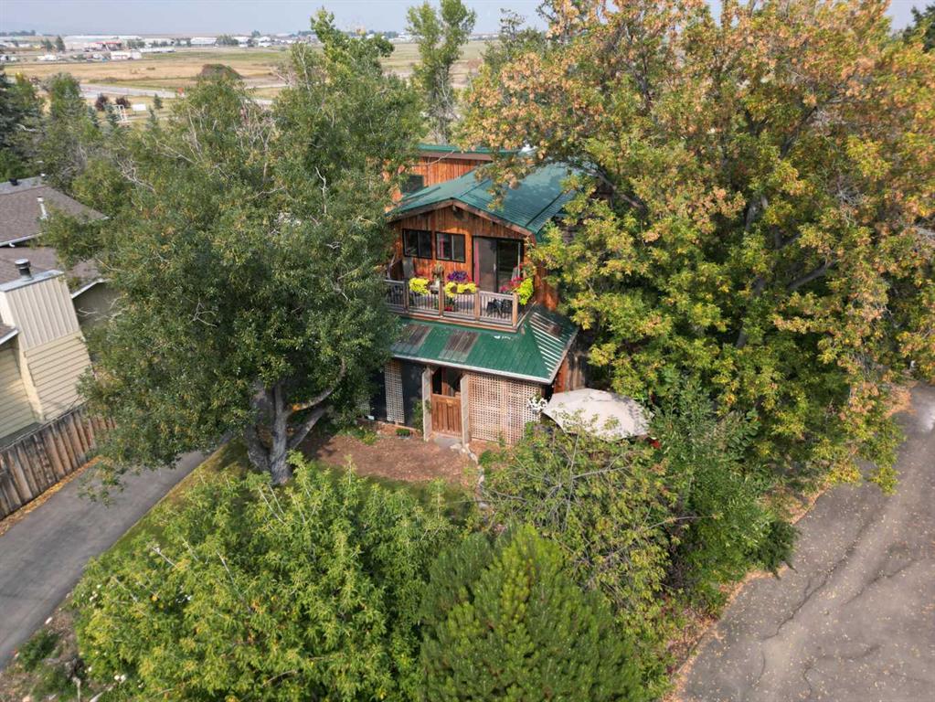 318 54 Avenue E, A2257020, Alberta,