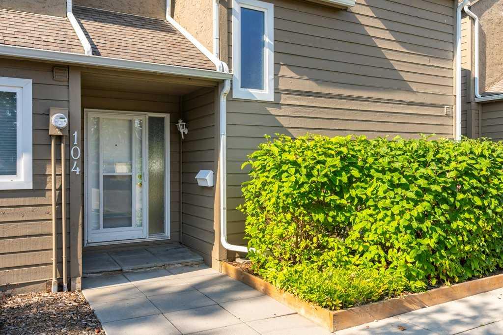 104, 829 Coach Bluff Crescent SW, A2257022, Alberta,