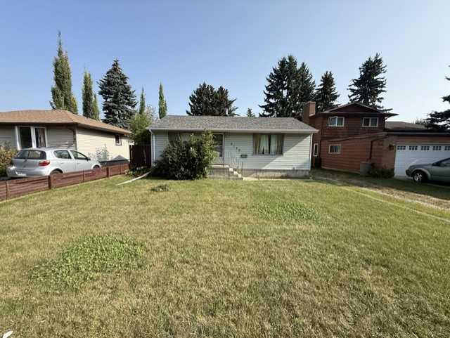 Second View of 8120 33 Avenue NW, Bowness, Calgary, Alberta, T3B 1L8