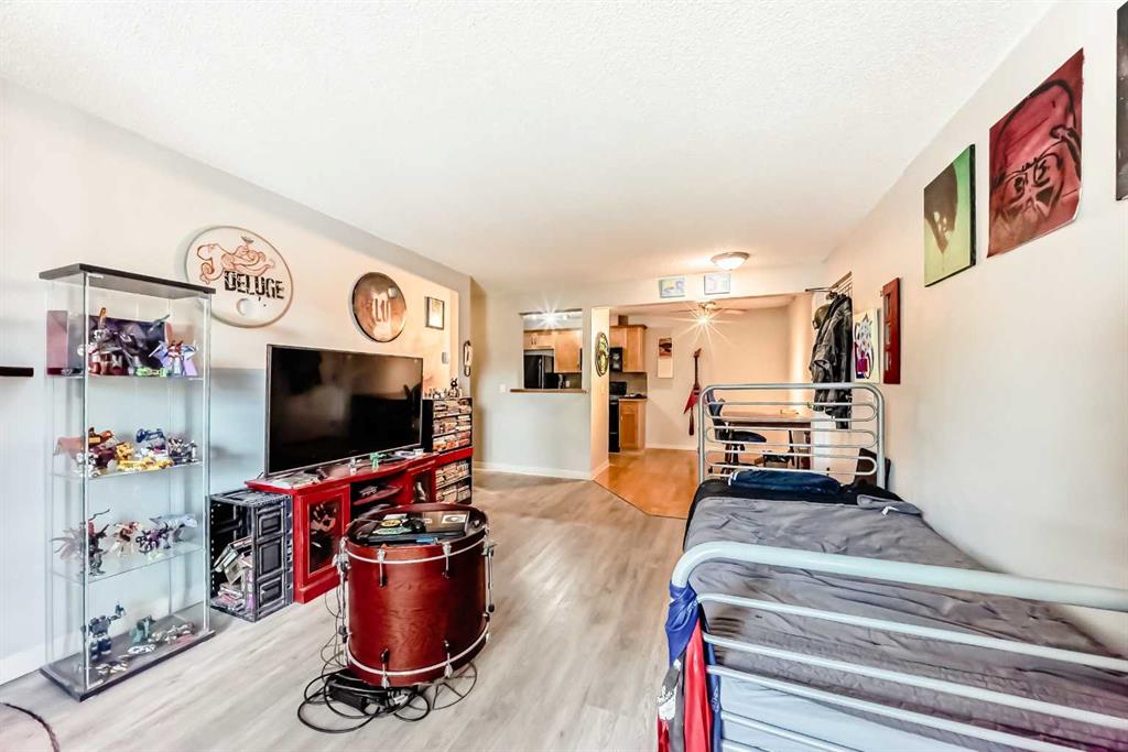 Third View of 4305, 13045 6 Street SW, Canyon Meadows, Calgary, Alberta, T2J 5P6
