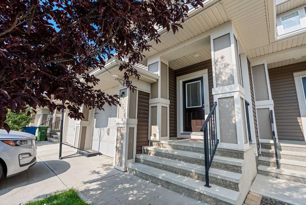 Main View of 665 Hillcrest Road SW, Hillcrest, Airdrie, Alberta, T4B 4C7