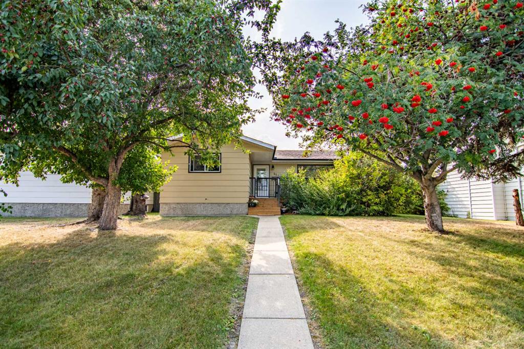 Second View of 31 Bettenson Street , Bower, Red Deer, Alberta, T4R 1J5
