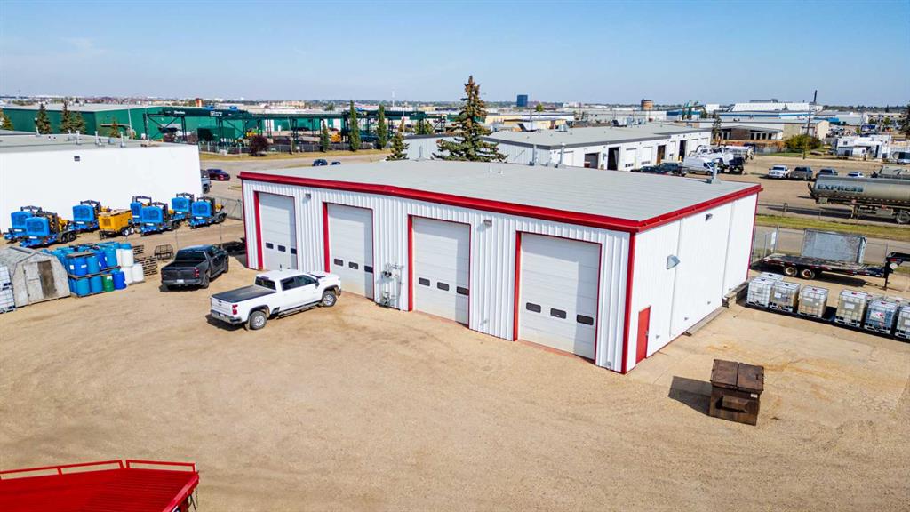 Third View of 8602 111A Street , Richmond Industrial Park, Grande Prairie, Alberta, T8V 5L3