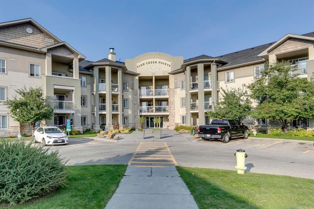 Second View of 2205, 2518 Fish Creek Boulevard SW, Evergreen, Calgary, Alberta, T2Y4T5
