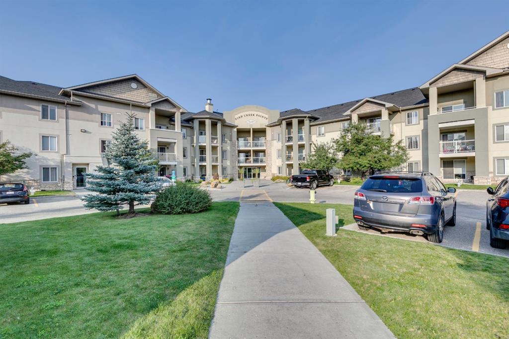 Third View of 2205, 2518 Fish Creek Boulevard SW, Evergreen, Calgary, Alberta, T2Y4T5