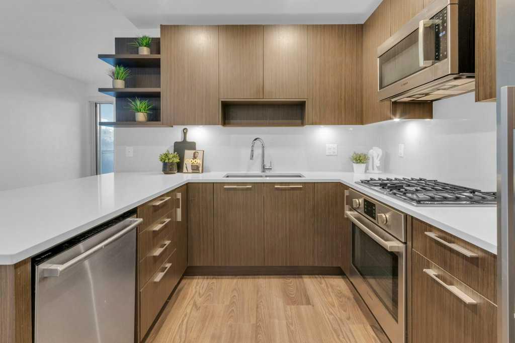 Fourth View of 308, 88 9 Street NE, Bridgeland/Riverside, Calgary, Alberta, T2E 4E1