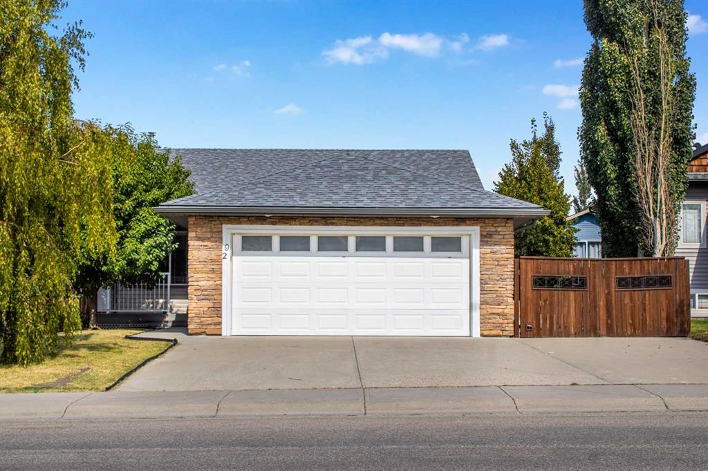 92 Hillview Drive , A2257217, Alberta,