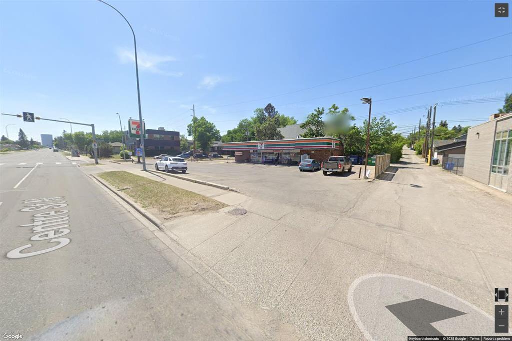 Fifth View of 2903 Centre Street NW, Tuxedo Park, Calgary, Alberta, T2E2V9