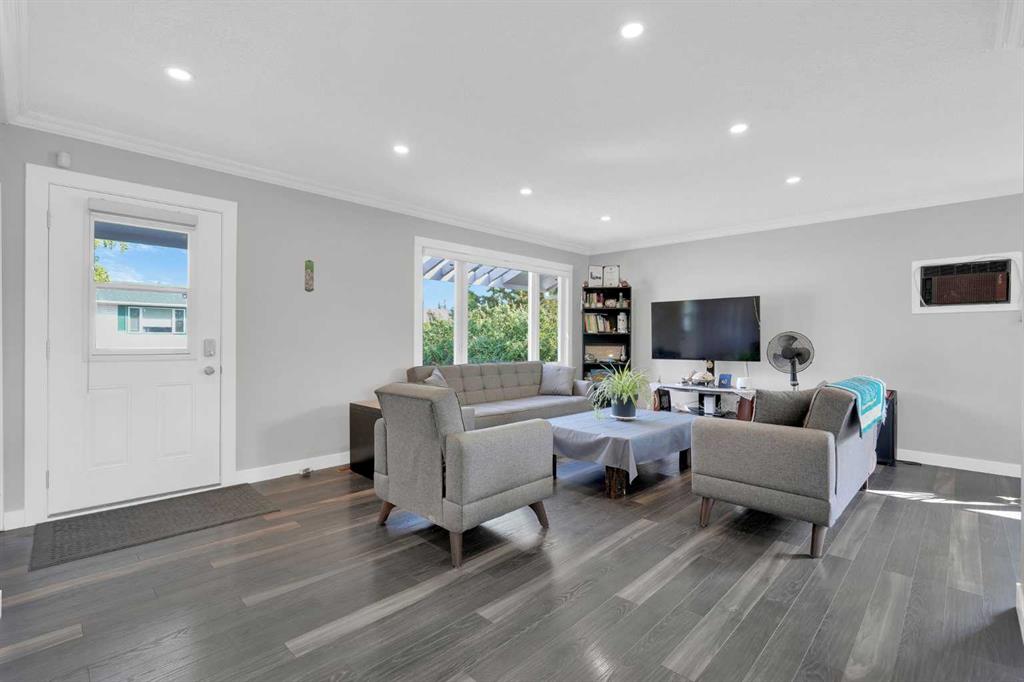 Fourth View of 208 Maddock Way NE, Marlborough Park, Calgary, Alberta, T2A 3X3