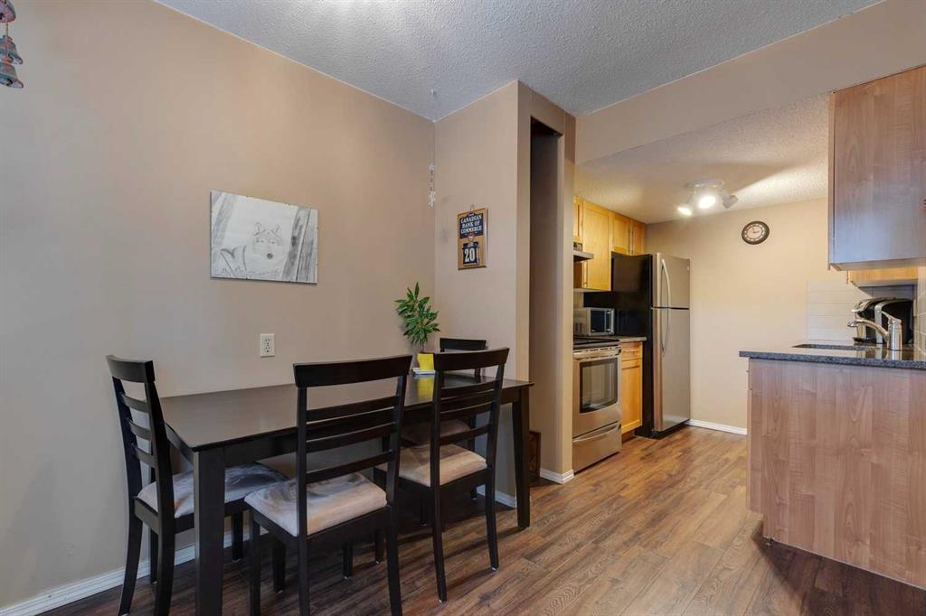 Third View of 116, 1055 72 Avenue NW, Huntington Hills, Calgary, Alberta, T2K 5S4