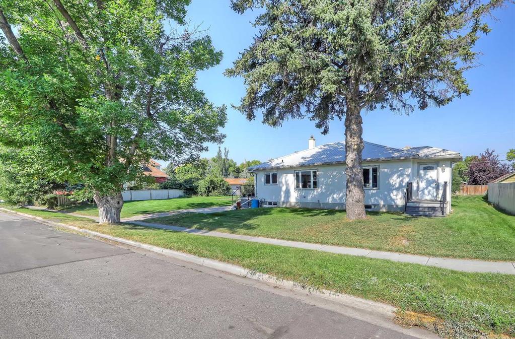 126 2 Avenue SE, A2257311, Alberta,